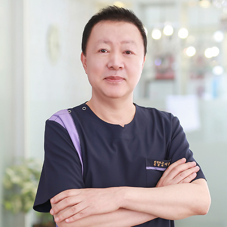 李重根