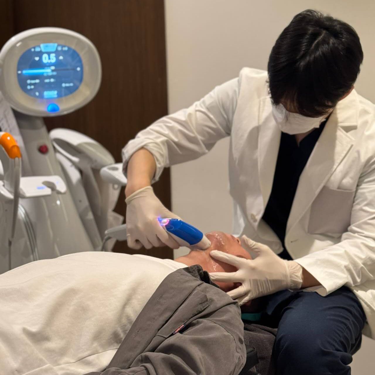 爱妮皮肤科医院