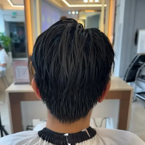 男生剪发