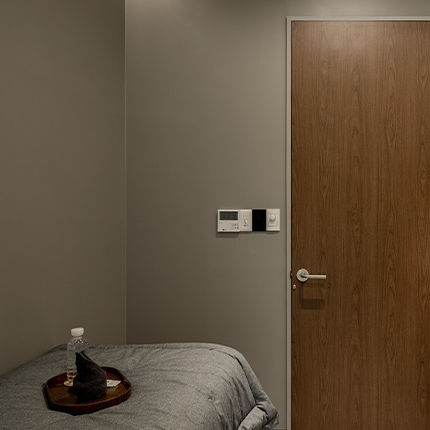 Professional treatment equipment provided by Grays Dermatology