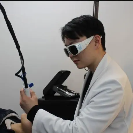 Newline皮肤科