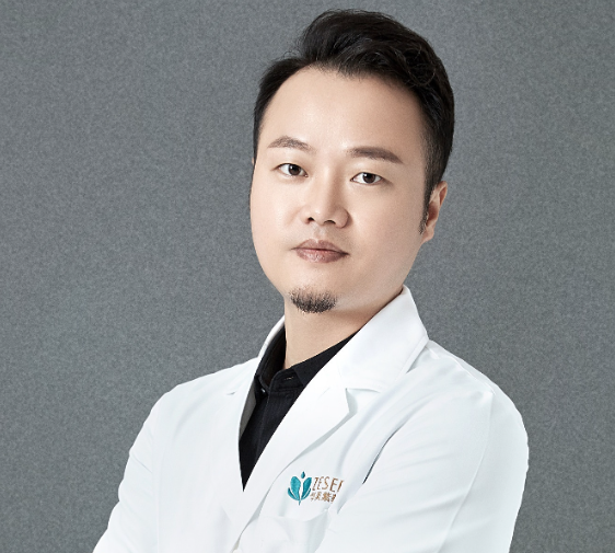 龙鹏辉