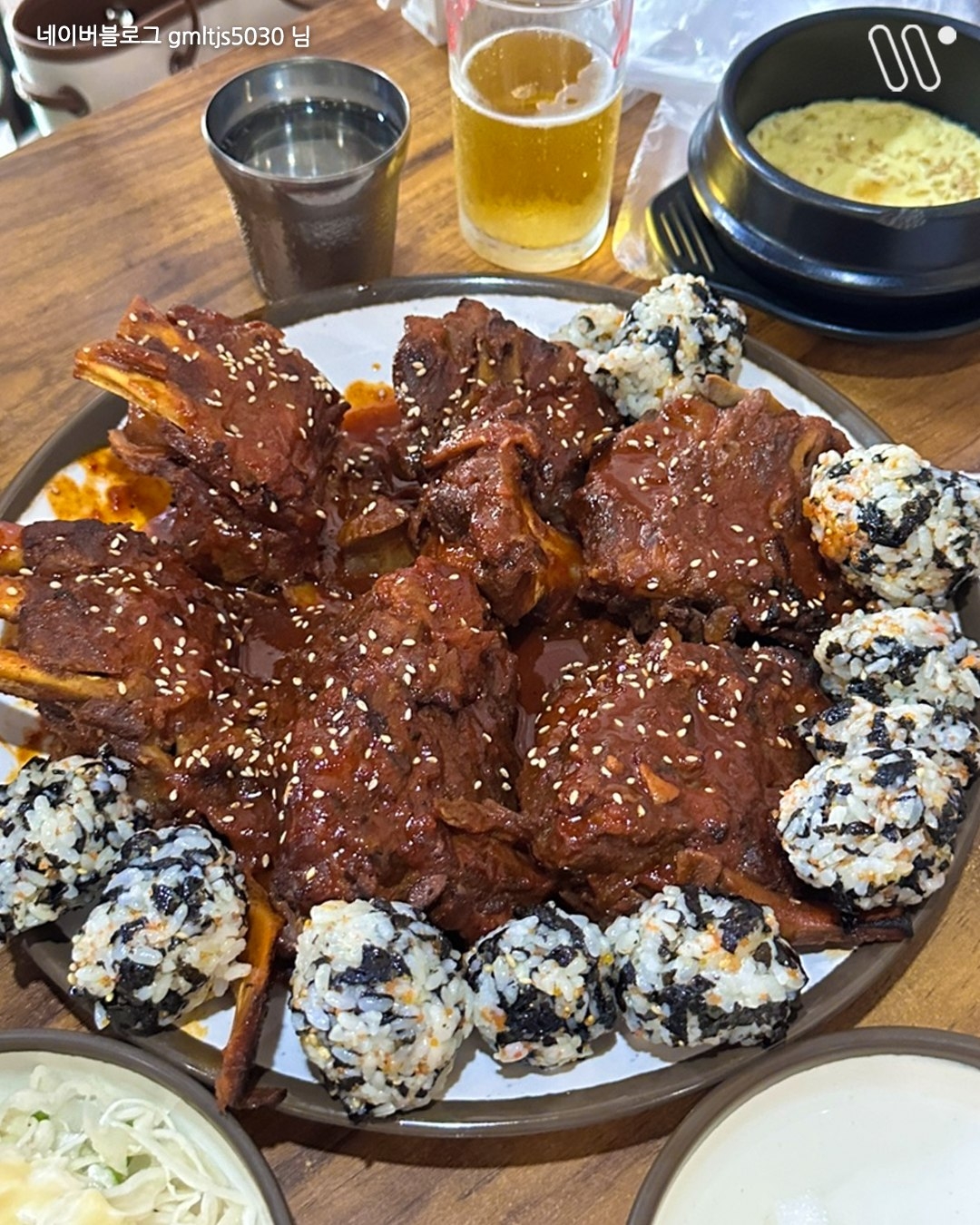 首尔这家排骨烤肉巨好吃！肉多到离谱！