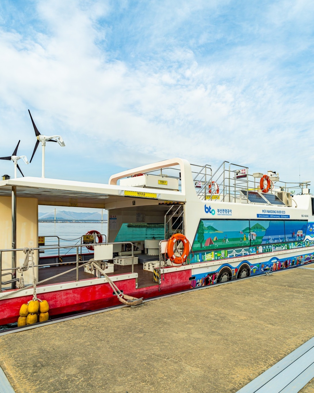 🎶6月釜山｜看完演唱会别急着走！这7种玩法比舞台还炸 🌊🚌