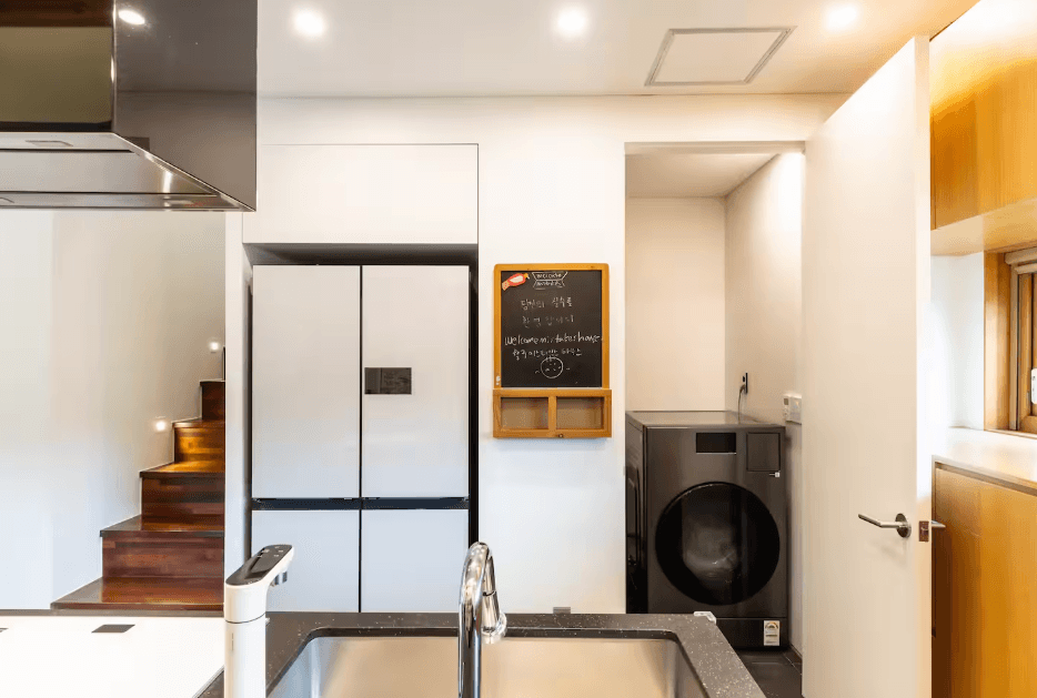 Airbnb-[AI Living Stay] Welcome to Miss Steaks House - ... 2