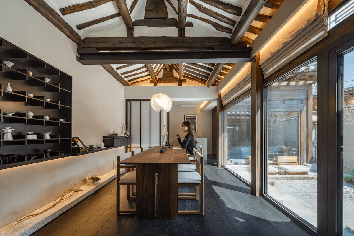 Airbnb – The Cona Hanok – Byulonjae #Luxury# 3-minute walk from subway, traditional house · 2 bedrooms... 2