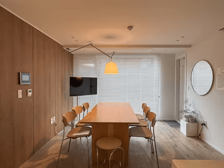 Airbnb – [เปิดให้จองแล้ว!] บ้านแห่งเสรีภาพ/เดินถึงหอคอยนันซานได้/ย่านที่นักท่องเที่ยวนิยมในหมู่บ้านเสรีภาพ/บ้านพักพร้อมโปรเจคเตอร์ขนาดใหญ่ · 3 ห้องนอน / 3 เตียง...