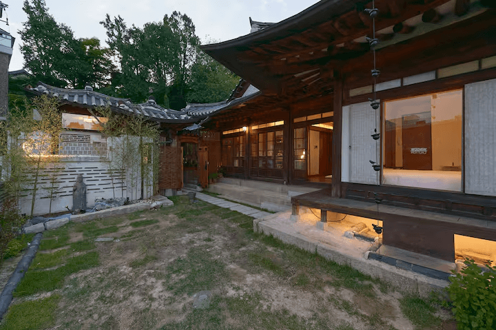 Airbnb-首爾唯一的文化遺產/安國別墅別墅 · 2間臥室 / 3張床 / 2個衛生間🏯 小木屋... 2