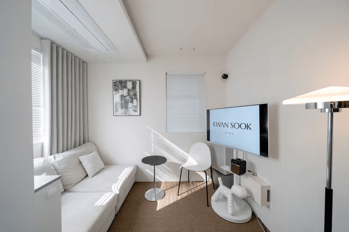 Airbnb – Kwansook Rooftop Residence near Daeheung Station in Hongdae · 2 bedrooms / 3 beds / 2 bathrooms. This is a K... 2