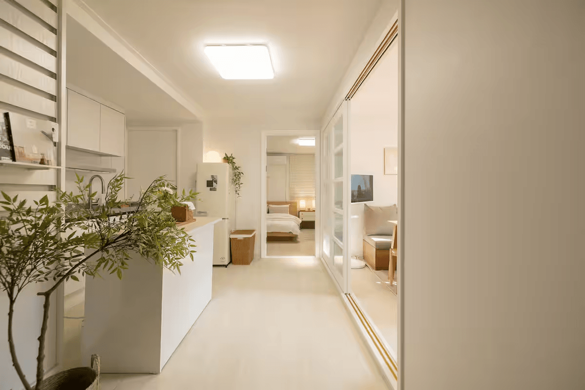 Airbnb-[Lumif] เดินทางถึงสถานีมาปู/ฮงแด/รถไฟสนามบิน/รถบัสสนามบินได้ใน 5 นาที บ้านพัก · 2 ห้องนอน /...