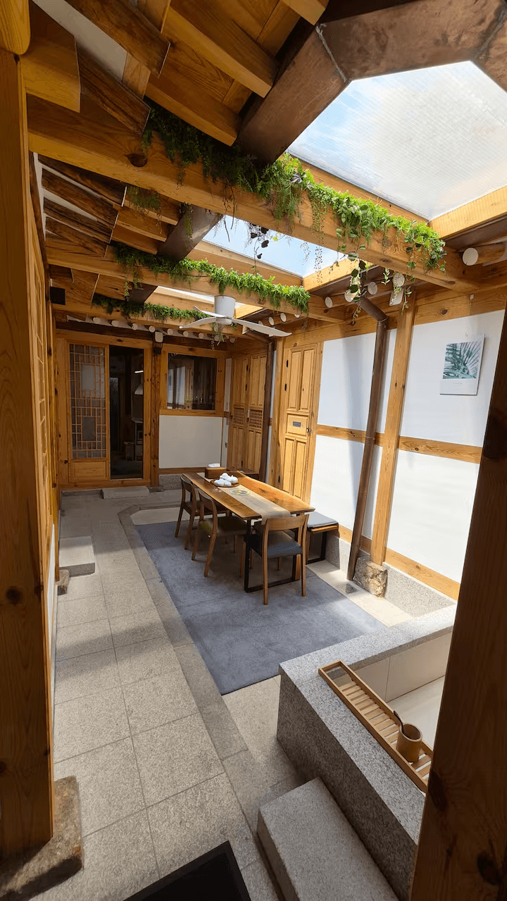 Airbnb－安国駅から4分／豪華な韓屋／ベッド4台、トイレ2つ。ロンドン・ベグハウスの近く／寝室2室／ベッド4台… 2