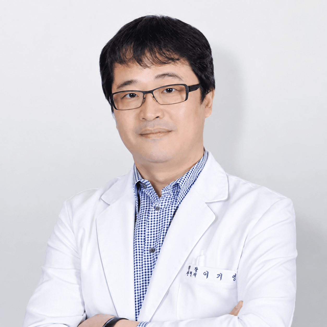 李基英