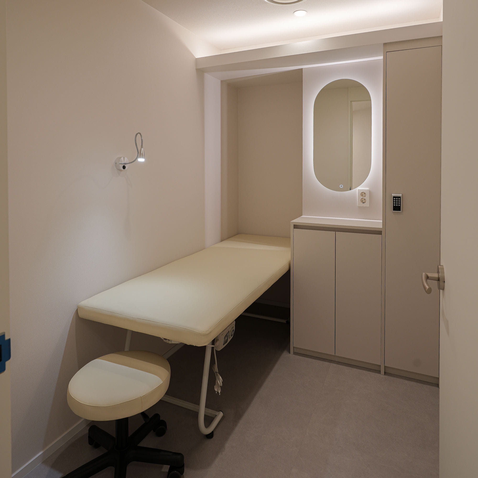 IRERAUM CLINIC 7