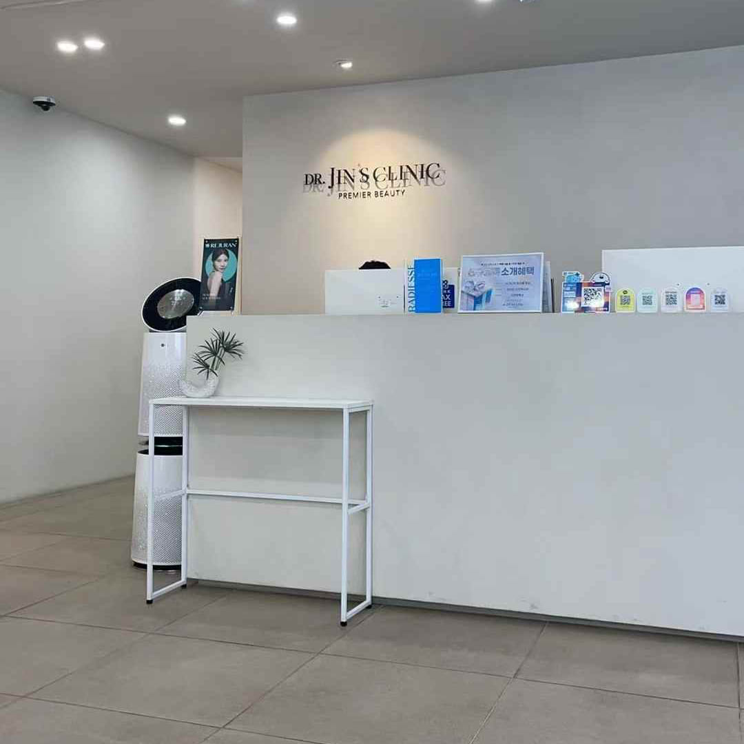 Dr.jins clinic 2